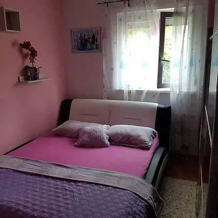 Apartment Zavalatica 14498b Cara